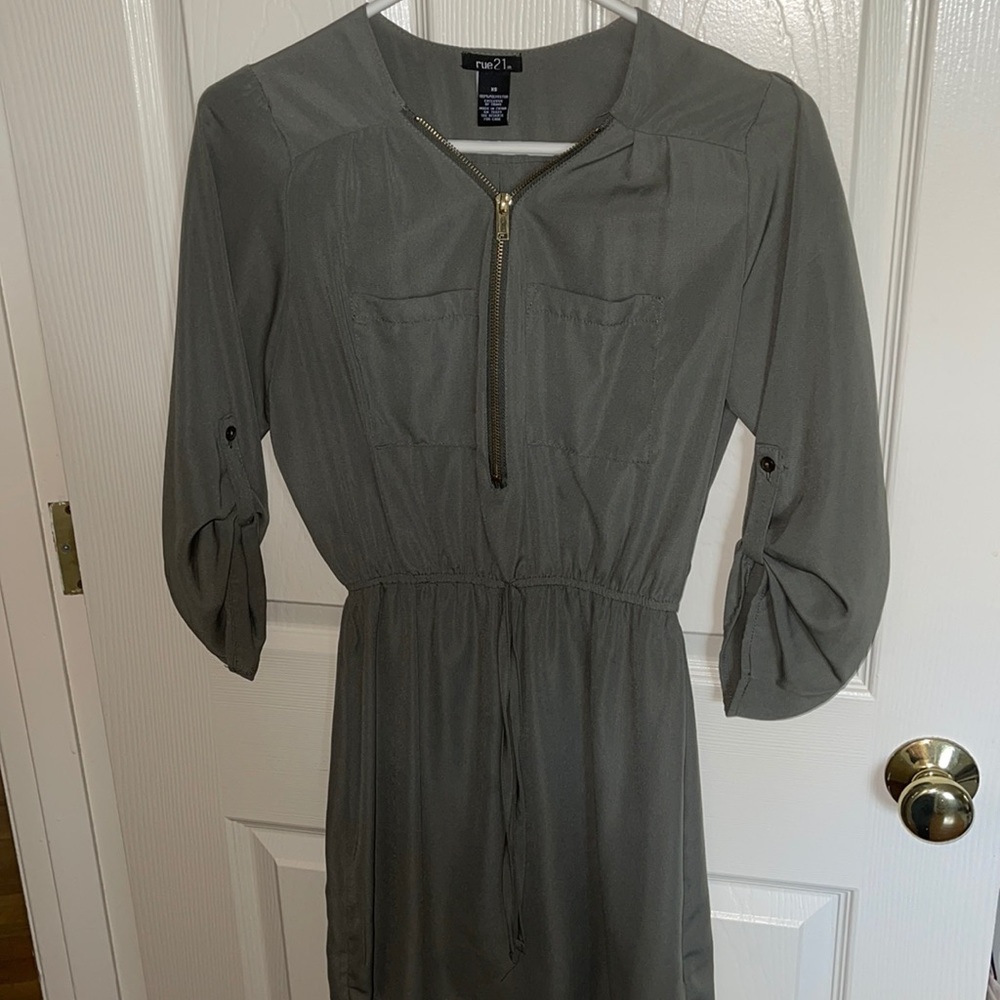 Rue21 zipper dress with waist tie